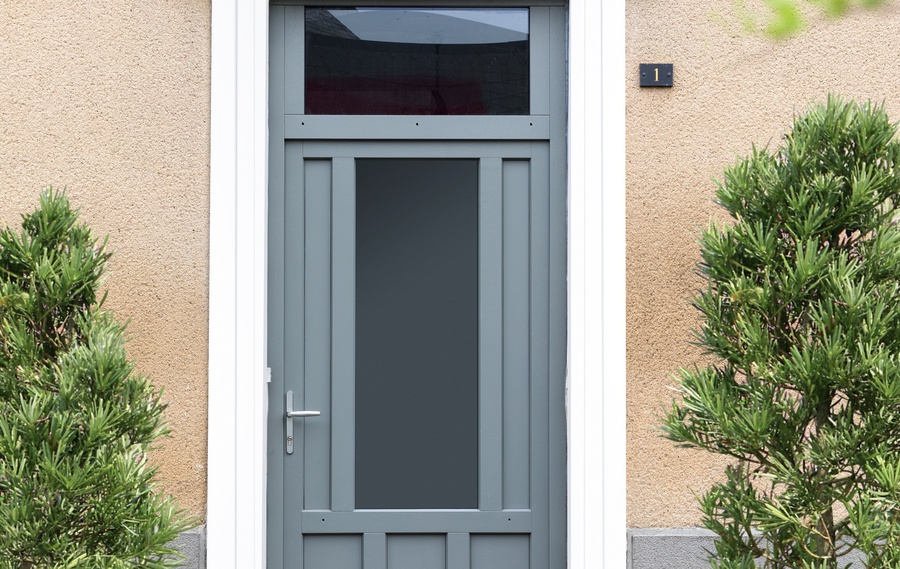 Notre gamme de porte d'entrée en BOIS CLASSIQUE et CREATIVE CONTEMPORAINE à RAMBOUILLET CEDEX